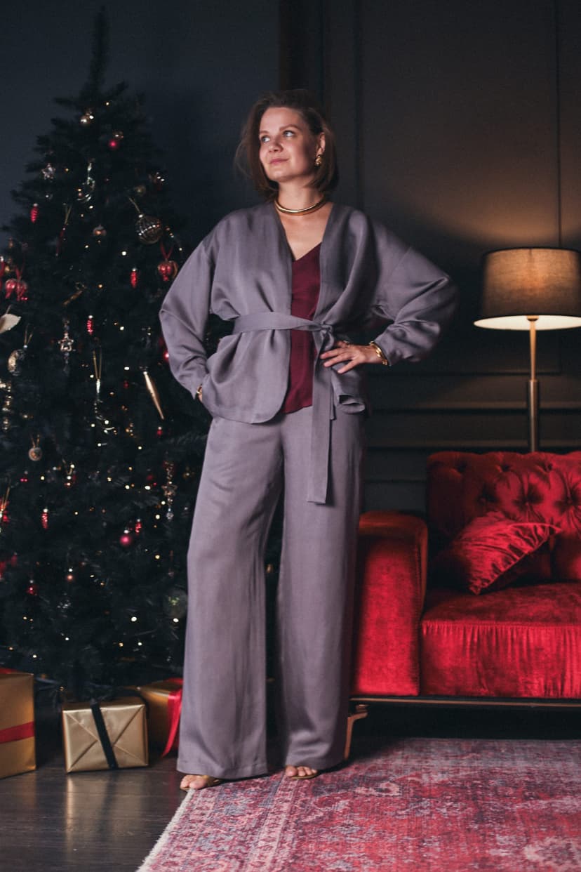 Костюм брючный с кардиганом из тенсела