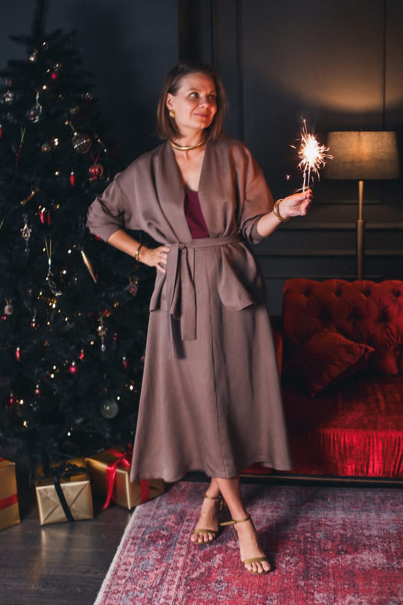 Костюм с юбкой и кардиганом из тенсела